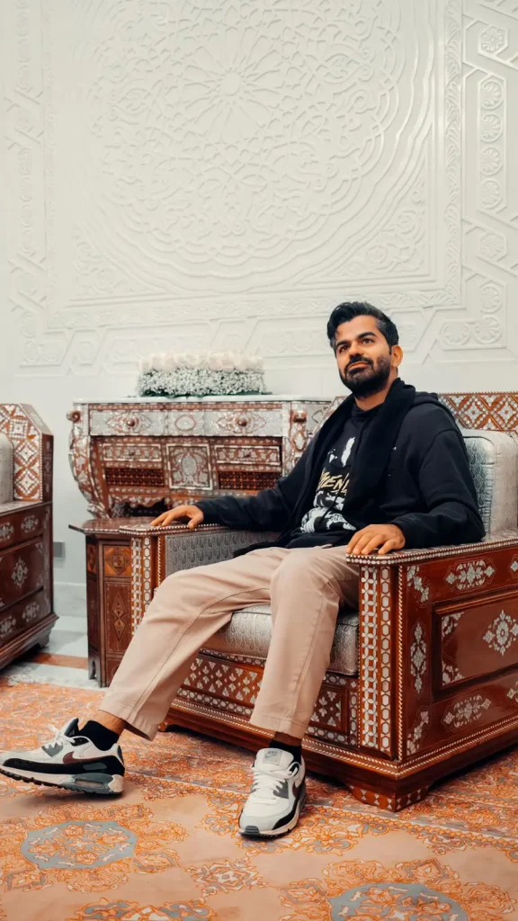 بعد يمان نجار.. اليوتيوبر جو حطاب على كرسي الرئاسة السورية