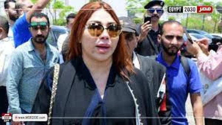 بعد مشاجرة في جنازة سمير صبري.. المهن التمثيلية توقف غادة إبراهيم وتحيلها للتحقيق