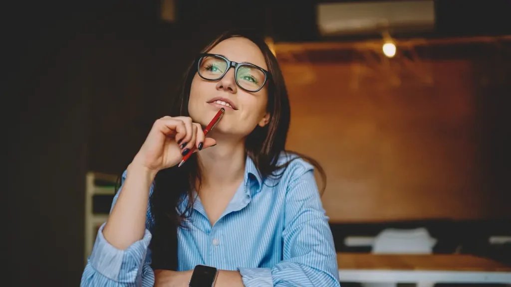 أبرزها حب التجربة بعقلية منفتحة.. 6 سمات تدل على الذكاء